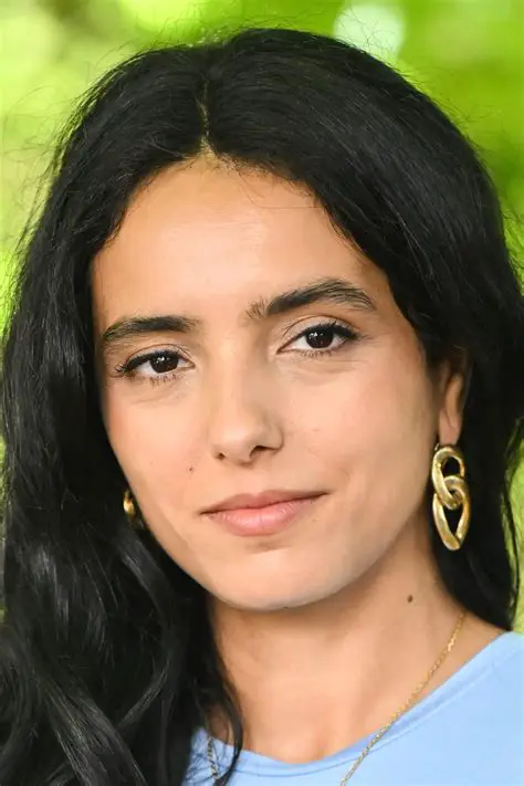 Hafsia Herzi : Parcours, Carrière et Actualités de l'Actrice Franco-Tunisienne