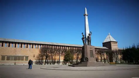 Смоленськ: Місто-Герой, Вартовий Заходу та Духовний Центр України